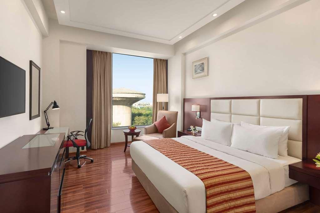 Ramada By Wyndham New Delhi Pitampura Hotel Szoba fotó