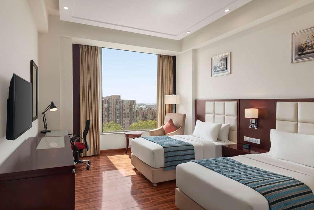 Ramada By Wyndham New Delhi Pitampura Hotel Szoba fotó