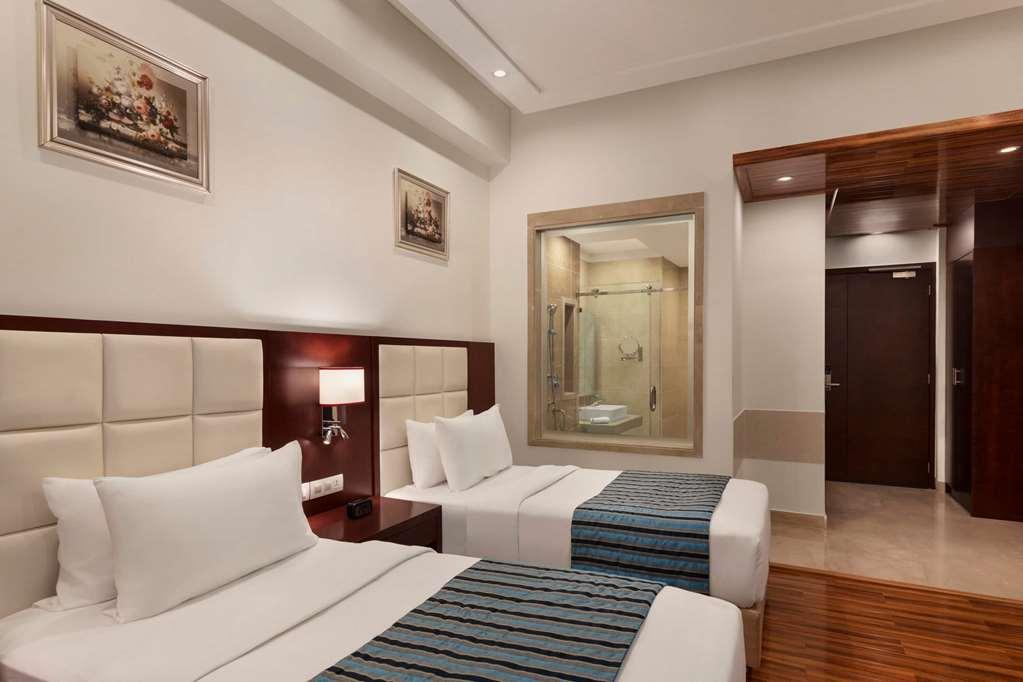 Ramada By Wyndham New Delhi Pitampura Hotel Szoba fotó